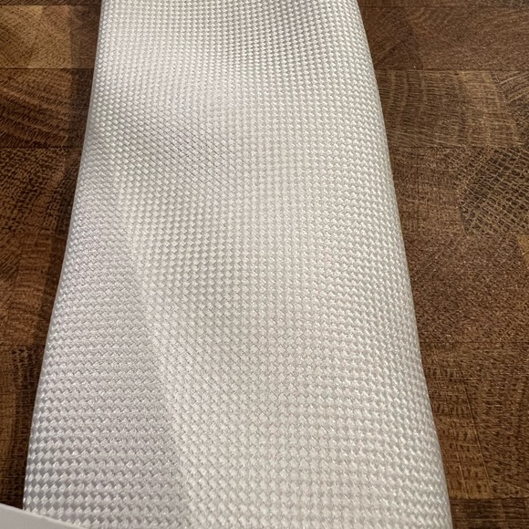 Men’s Perry Ellis Tie - Picture 3 of 5